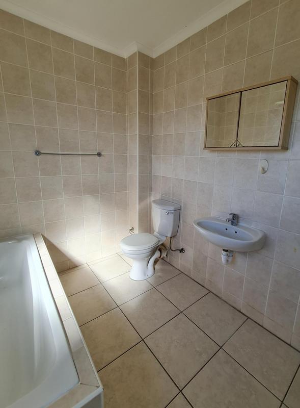 1 Bedroom Property for Sale in Burgundy Estate Western Cape
